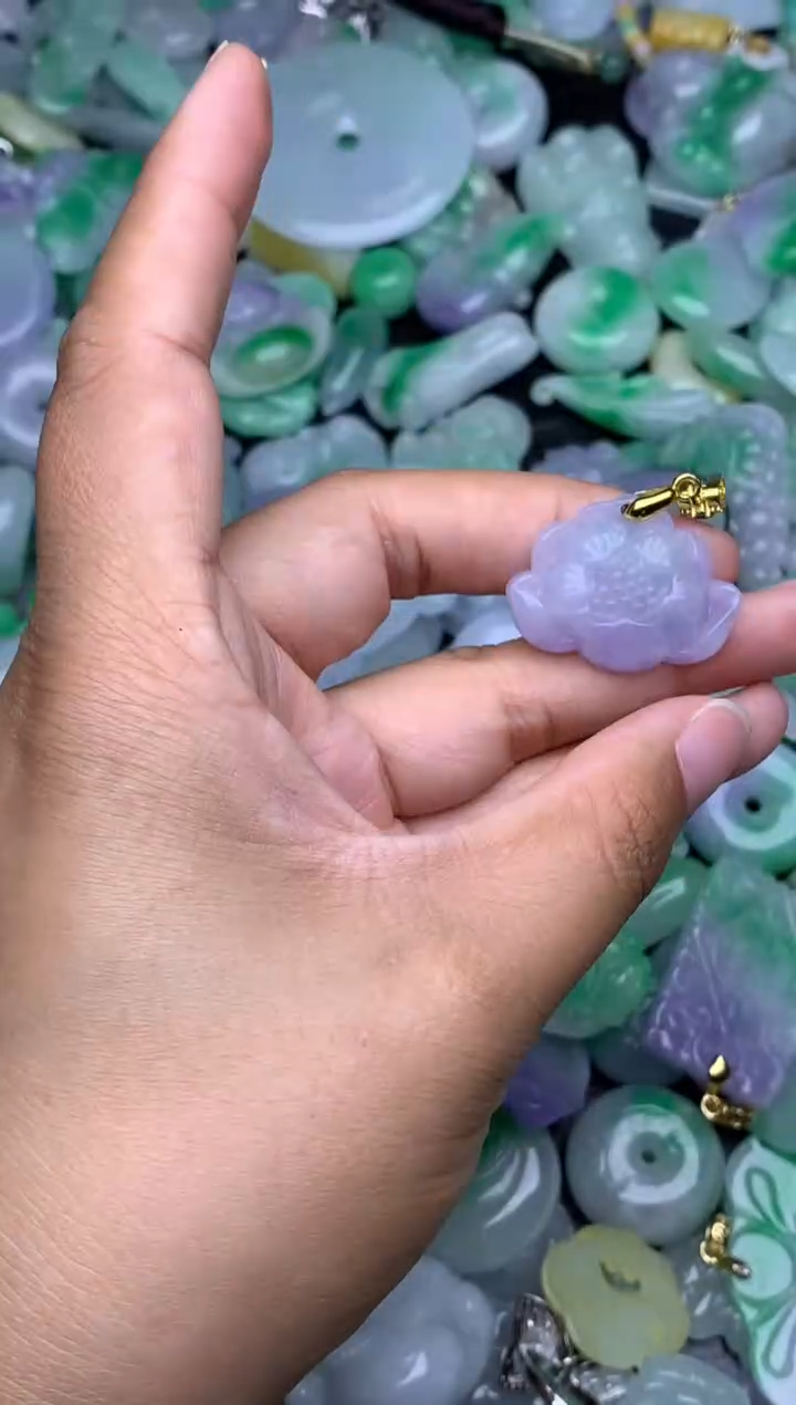 翡翠未镶嵌颈饰天然缅甸翡翠吊坠