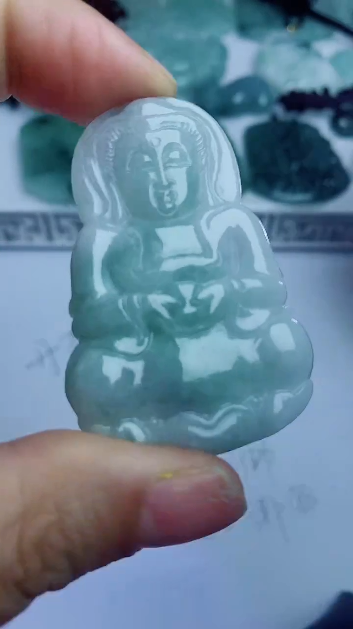 【闪购商品】翡翠颈饰未镶嵌多样性随机发其一