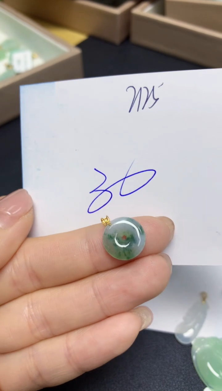 【闪购商品】翡翠挂件18K金镶嵌 天然翡翠A货