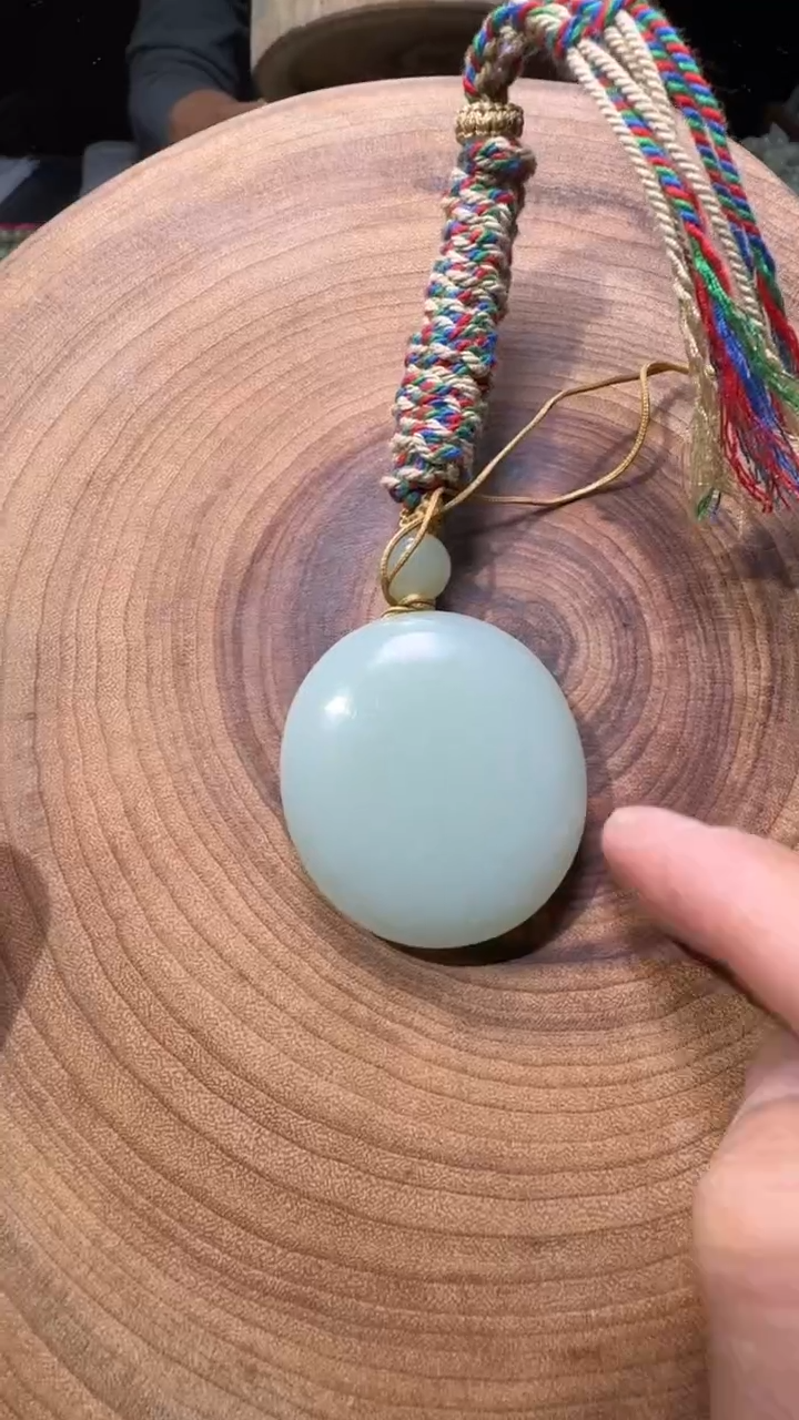 颈饰未镶嵌和田玉挂件