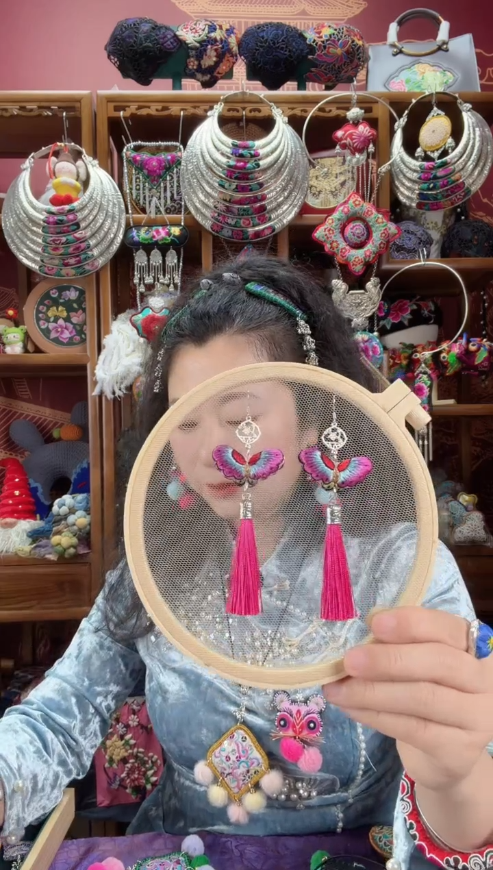 刺绣耳环136甜甜家