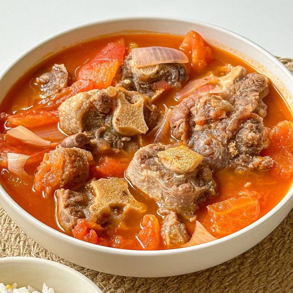 番茄牛骨汤(约350g—400g)