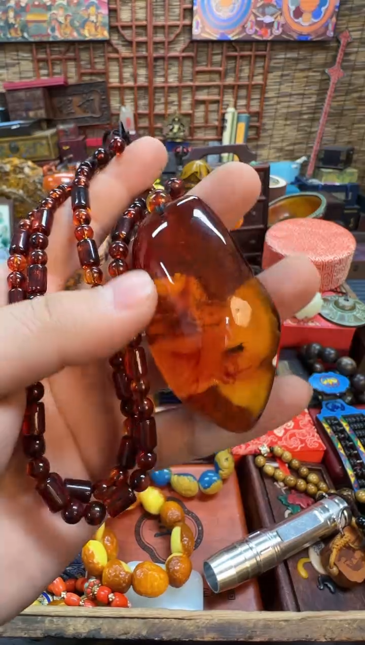 【闪购商品】琥珀裸石未镶嵌当天订单当天直发如图所示