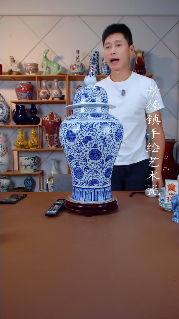 现代景德镇手工手绘陶瓷摆件32