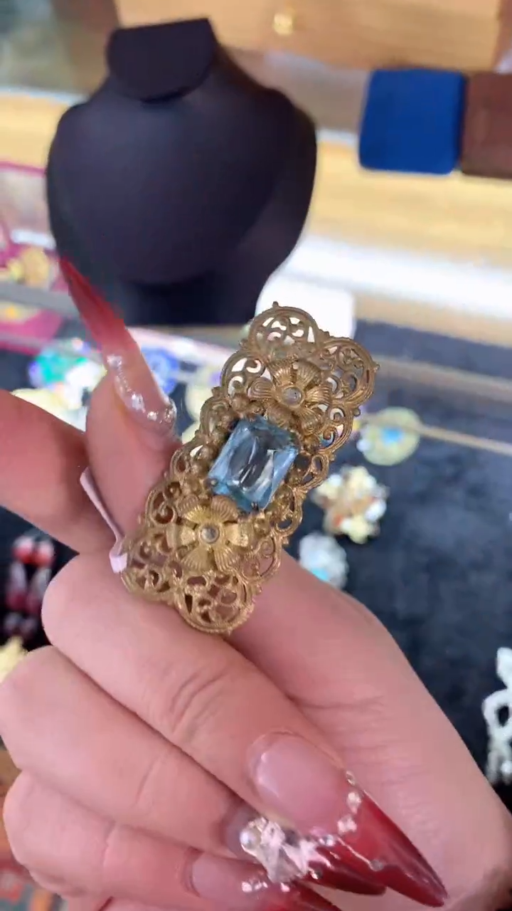 【闪购商品】瓷片楚楚中古珠宝甄选不退换