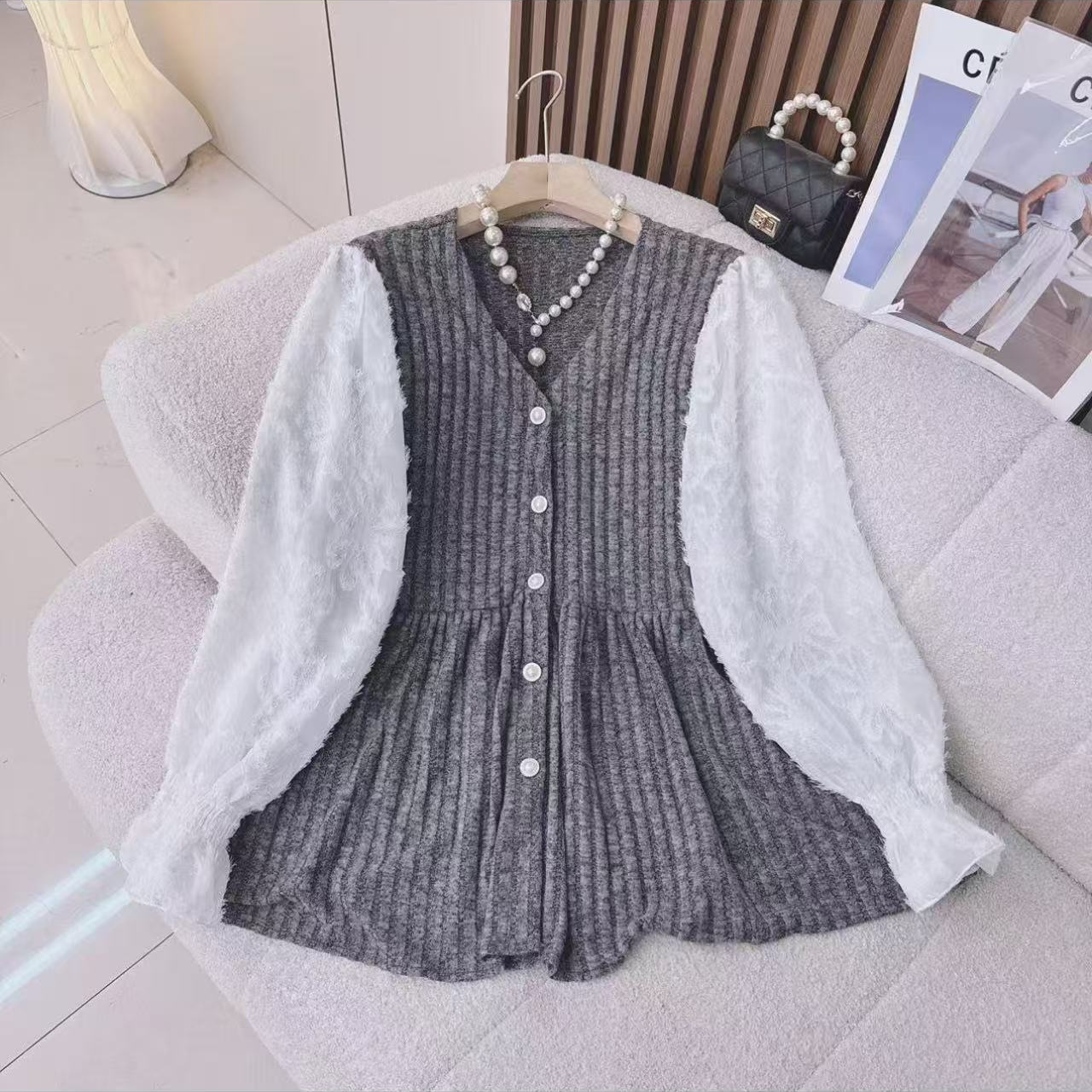 婷婷家女装秋冬新款时尚韩版蕾丝拼接花边V领减龄遮肉上衣