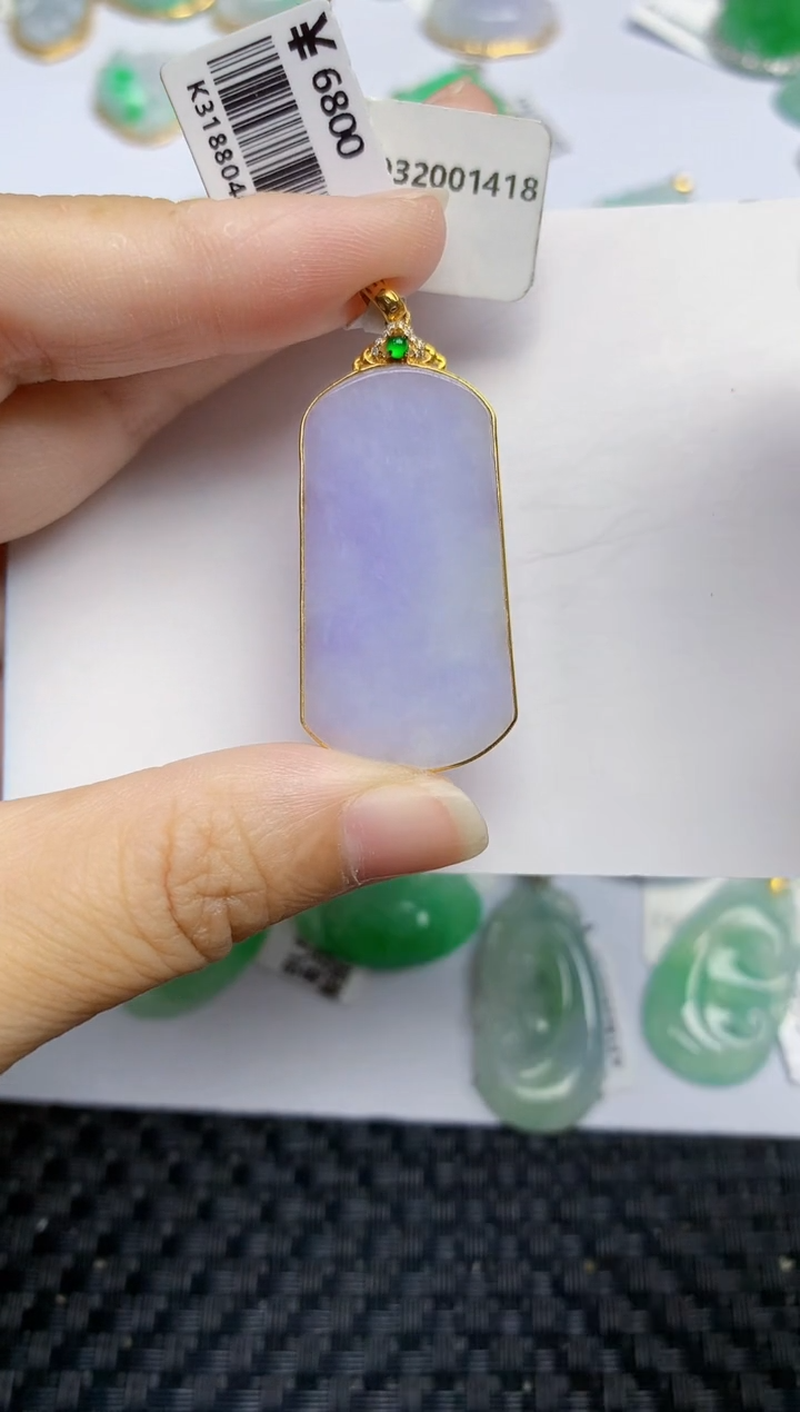 翡翠18K金镶嵌颈饰天然翡翠A货