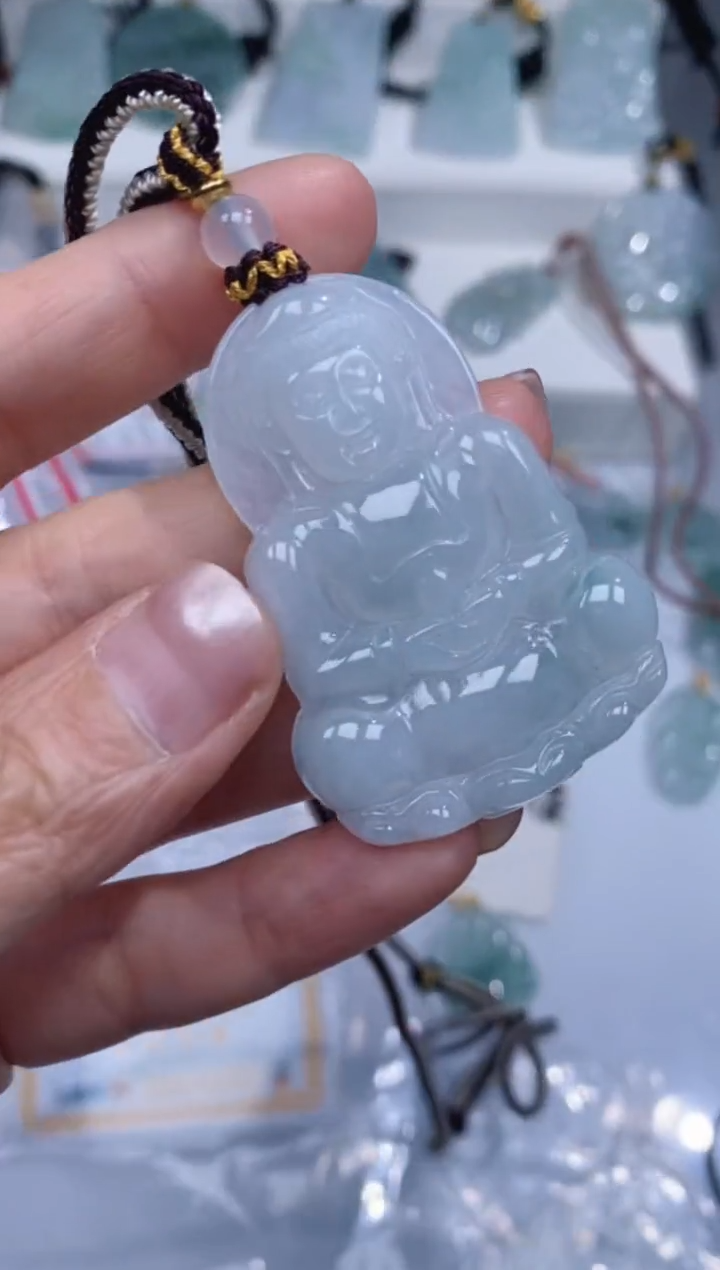 颈饰未镶嵌翡翠吊坠