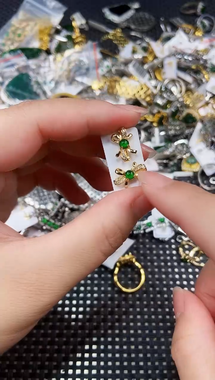 翡翠戒指未镶嵌1111111111