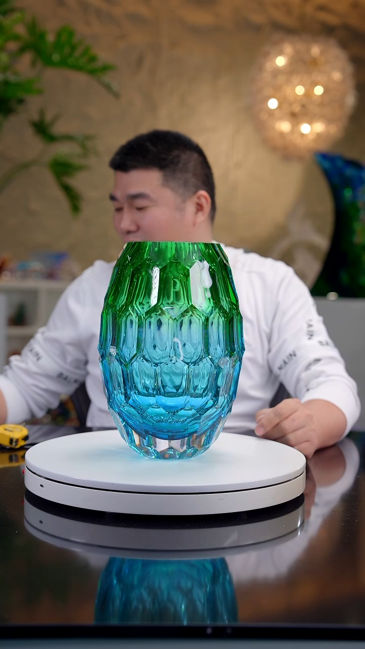 手工艺品琉璃蓝绿色设计款凹面花器