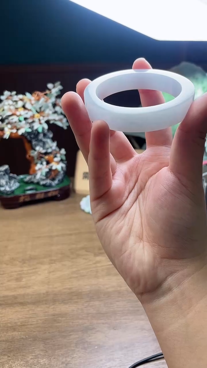 定制翡翠手镯未镶嵌定制