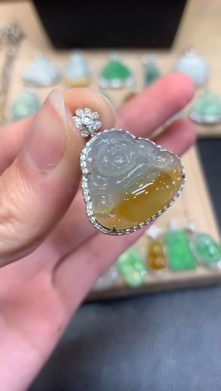 翡翠18K金镶嵌颈饰佛公【无服务费】