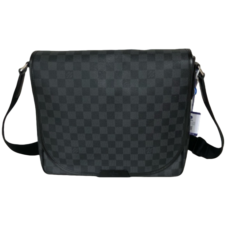99新 LouisVuitton/路易威登 lv中号黑棋盘格翻盖邮差斜挎包277