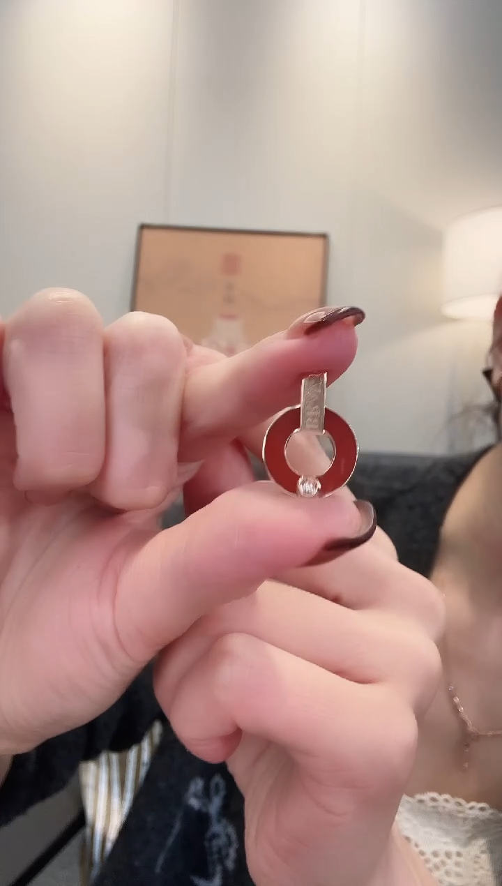 18K金镶嵌定制玛瑙18K金钻石铜钱吊坠不含链