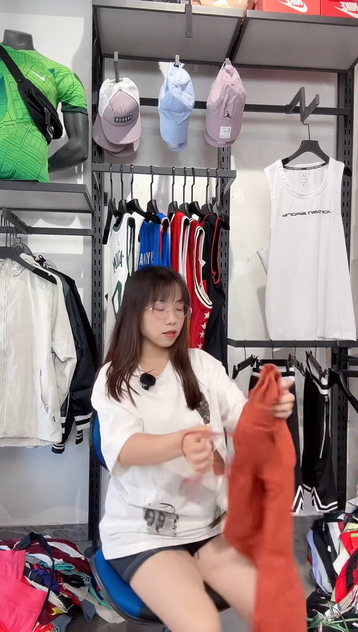 1300编码 瑕疵款以直播间过款为准 尺码S