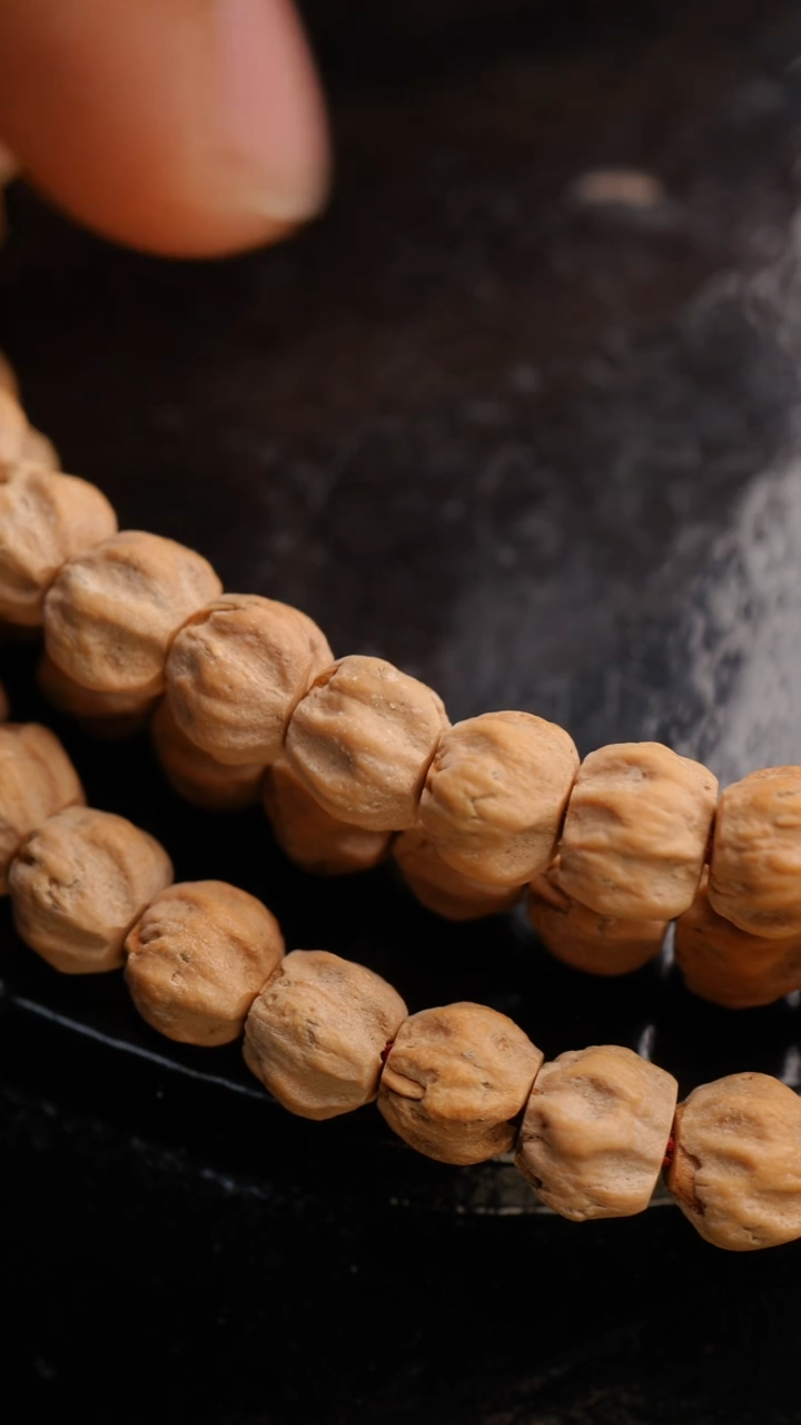 【闪购商品】柏香籽/百香籽吊坠莲花龙脊