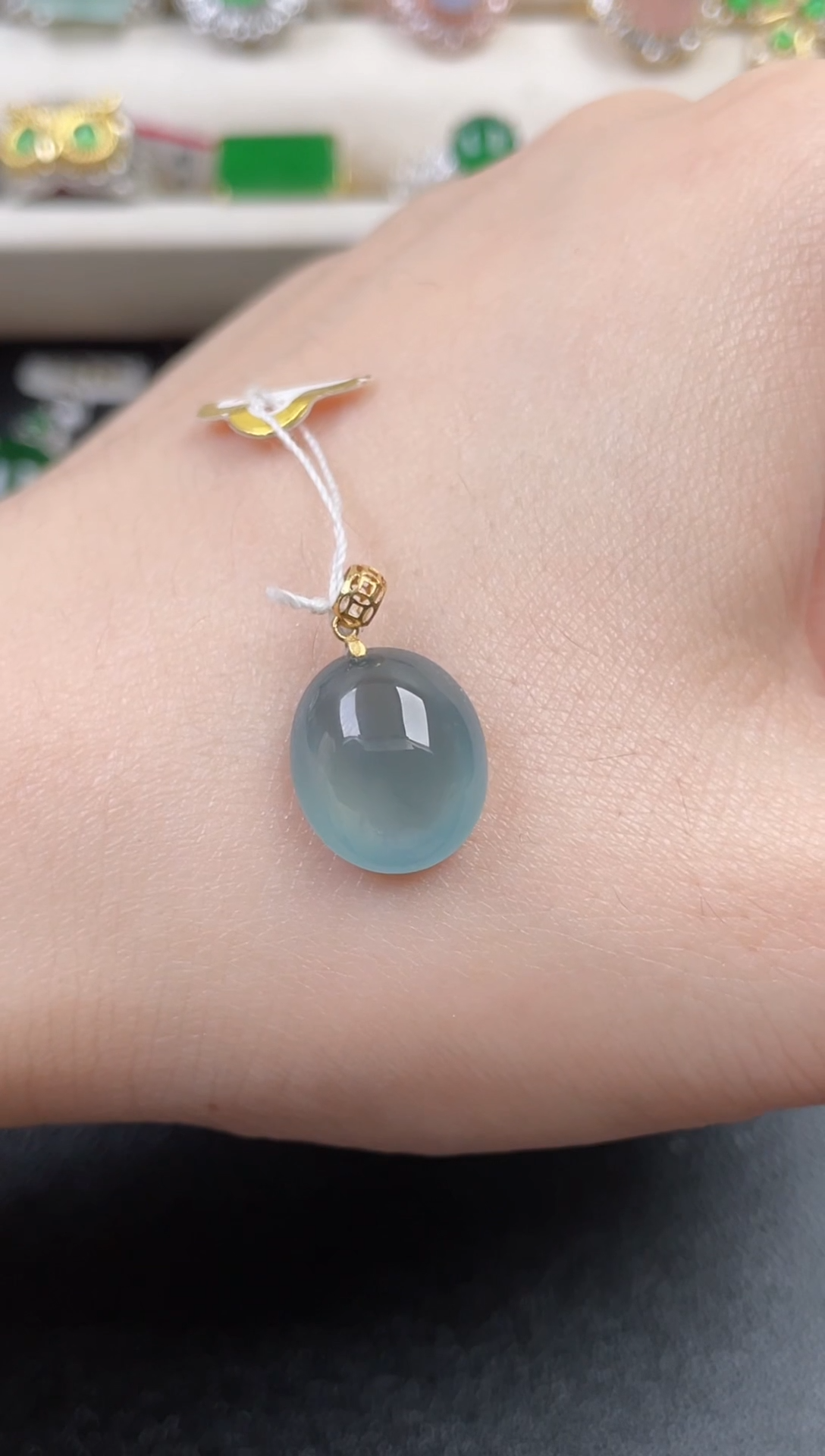 18K金镶嵌戒指翡翠1