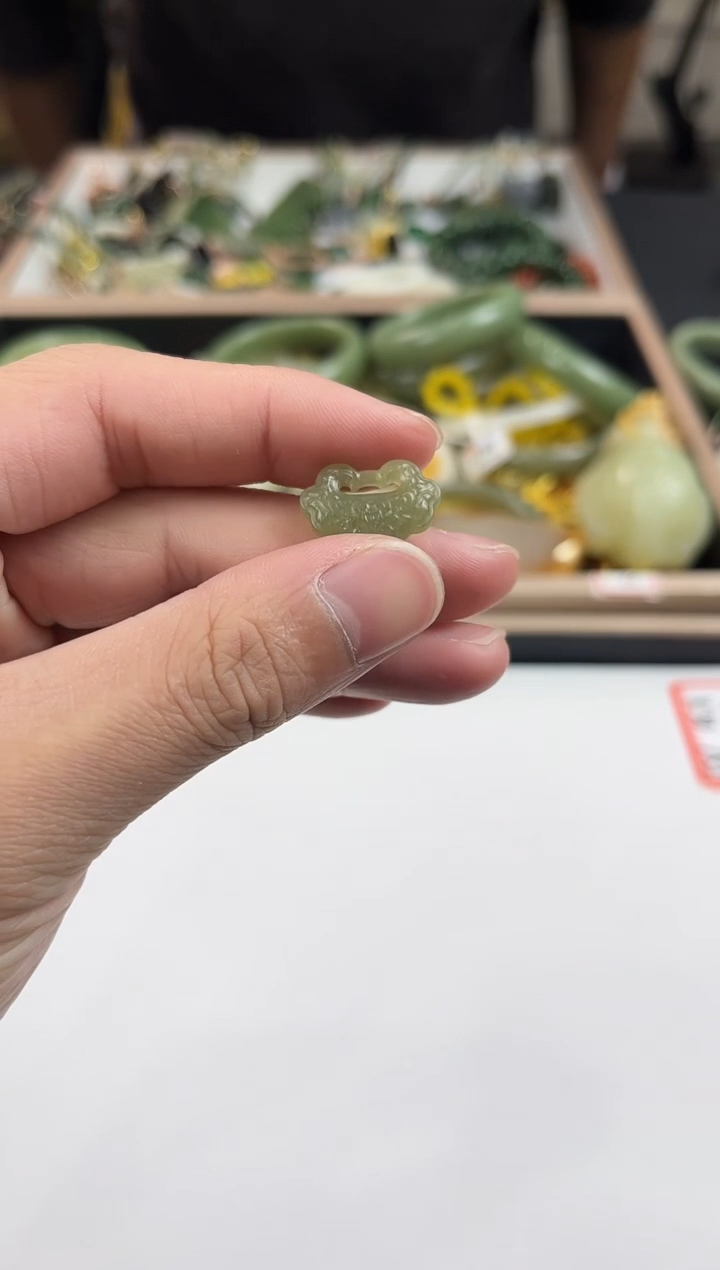 颈饰未镶嵌和田玉多样性拍一发一  2