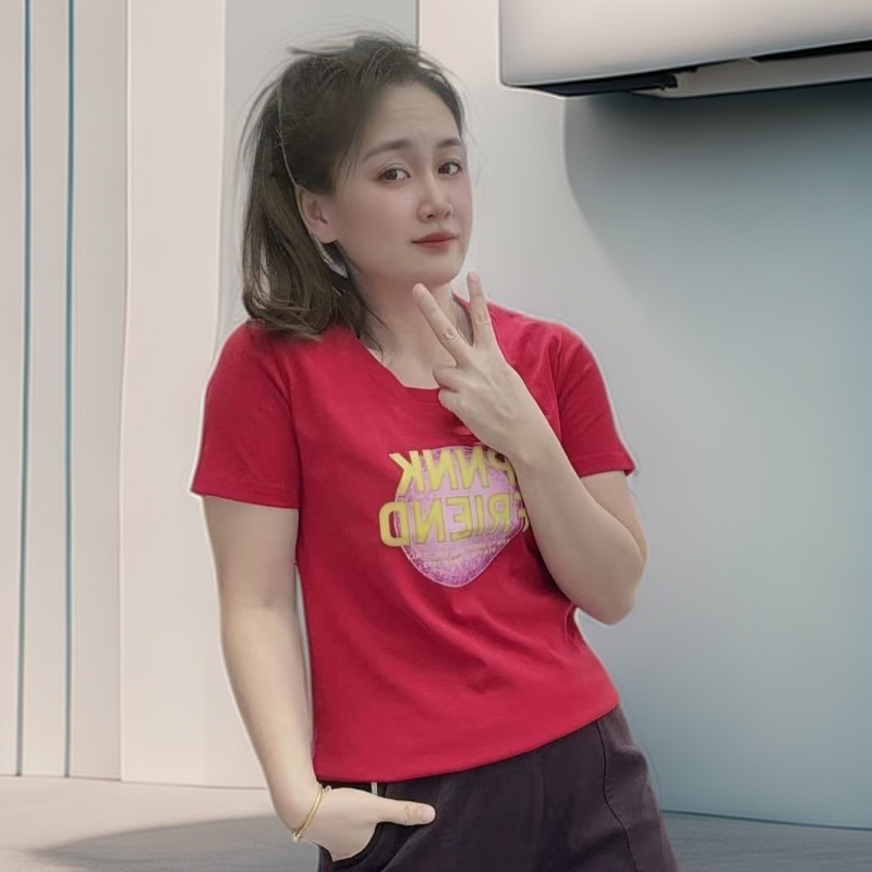 《丽丽家》韩版烫印圆领短款T恤修身红色女新款时尚百搭显瘦上衣