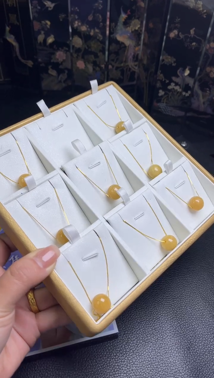 【闪购商品】翡翠吊坠(赠链)未镶嵌K90 多样性发一件/