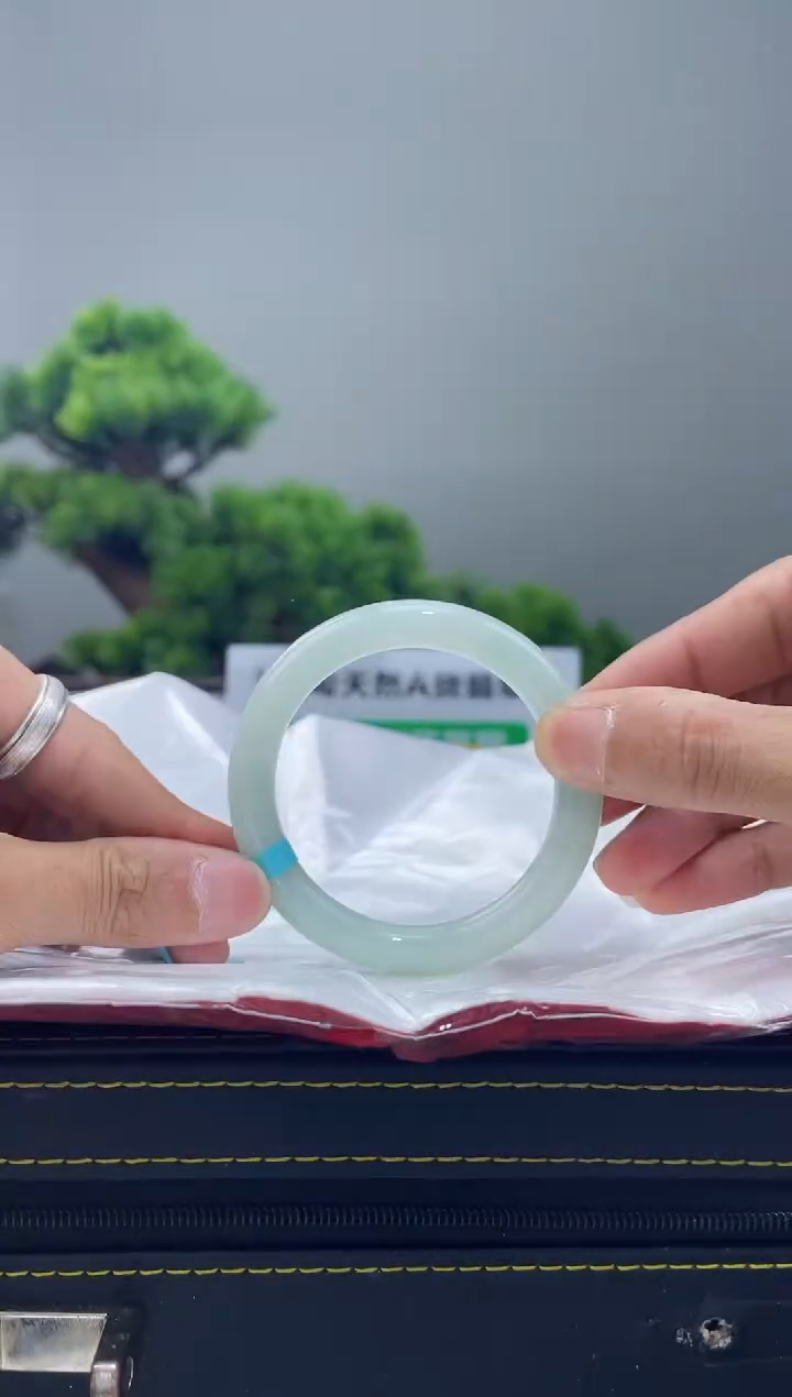 【闪购商品】翡翠手镯未镶嵌手镯11