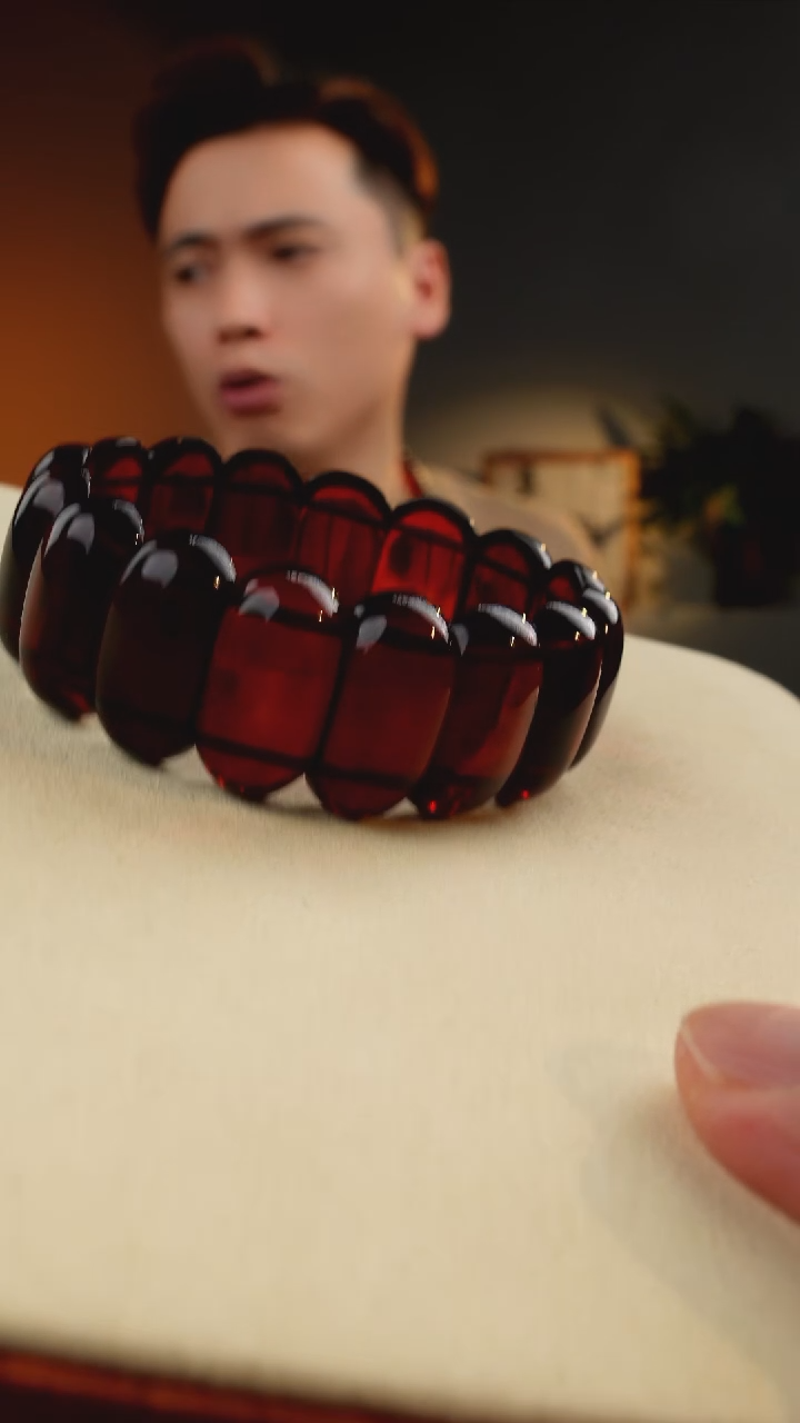 【闪购商品】琥珀颈饰未镶嵌血珀手牌