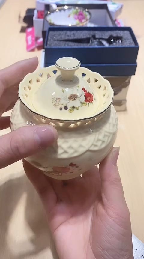 瓷片生活的本意就是开心@@1