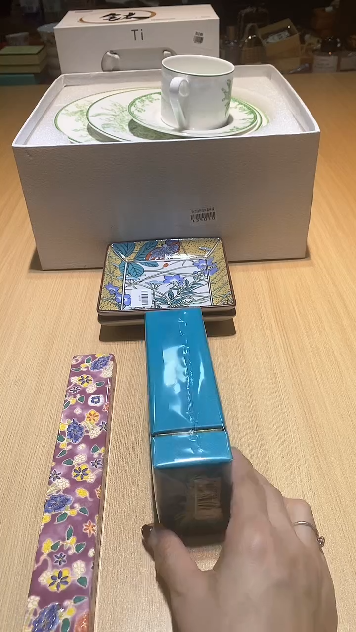 【闪购商品】瓷片锅碗瓢盆一件不剩