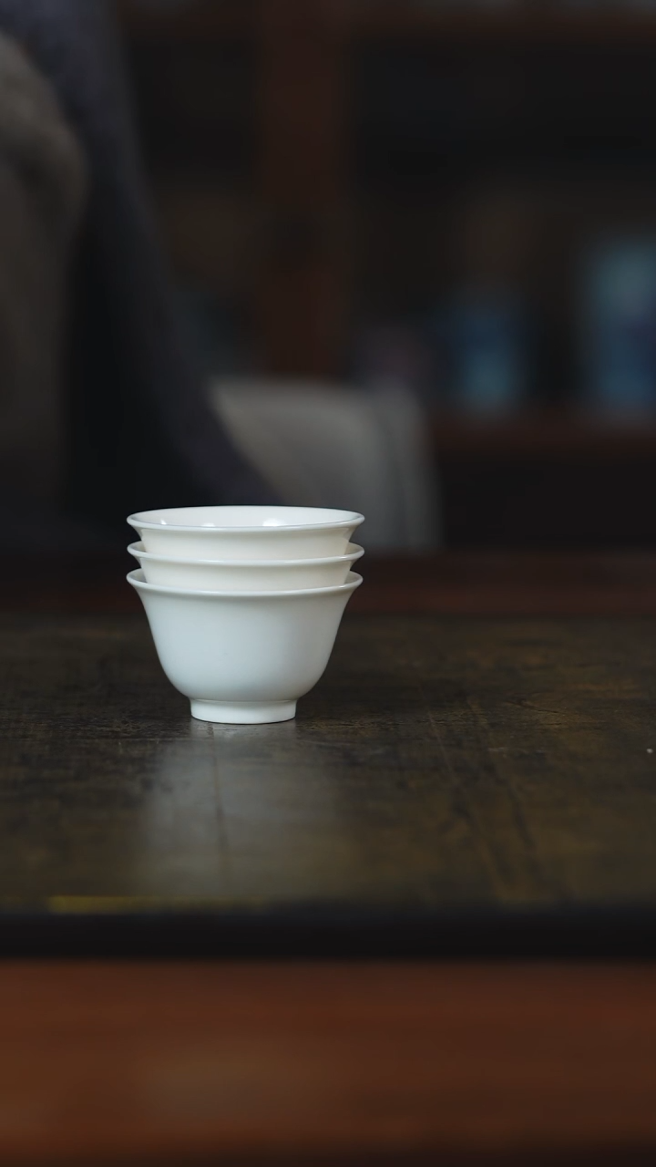 弥云斋云白若琛三客杯