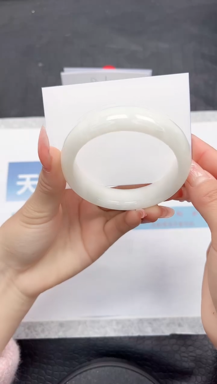 【闪购商品】和田玉手镯未镶嵌O91-55
