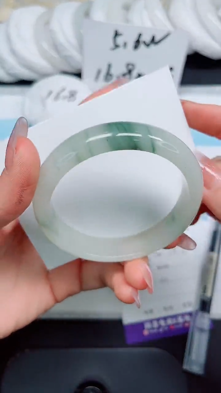 石英质玉手镯未镶嵌320-59