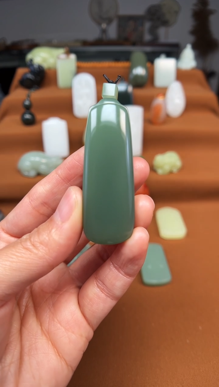 颈饰未镶嵌和田玉✨**✨平安牌