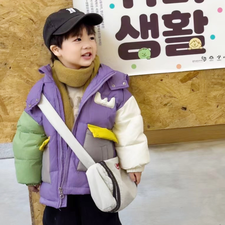 【童话房子 断码福利】冬季男女童连帽字母印花拼色羽绒服