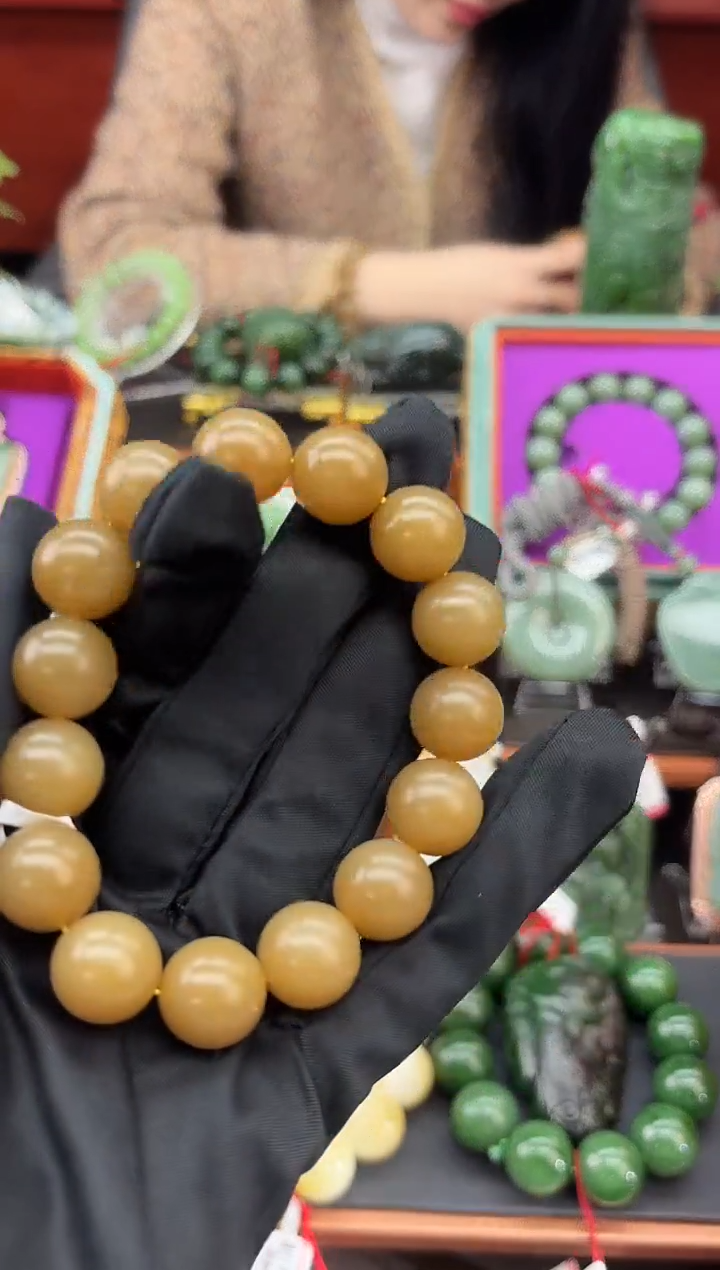 未镶嵌手串和田玉董小姐推荐 多样性发货 拍一发一tq14