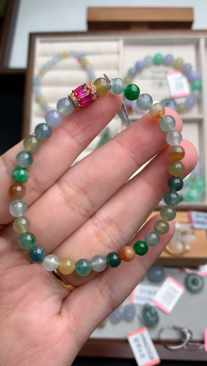 未镶嵌挂件翡翠1