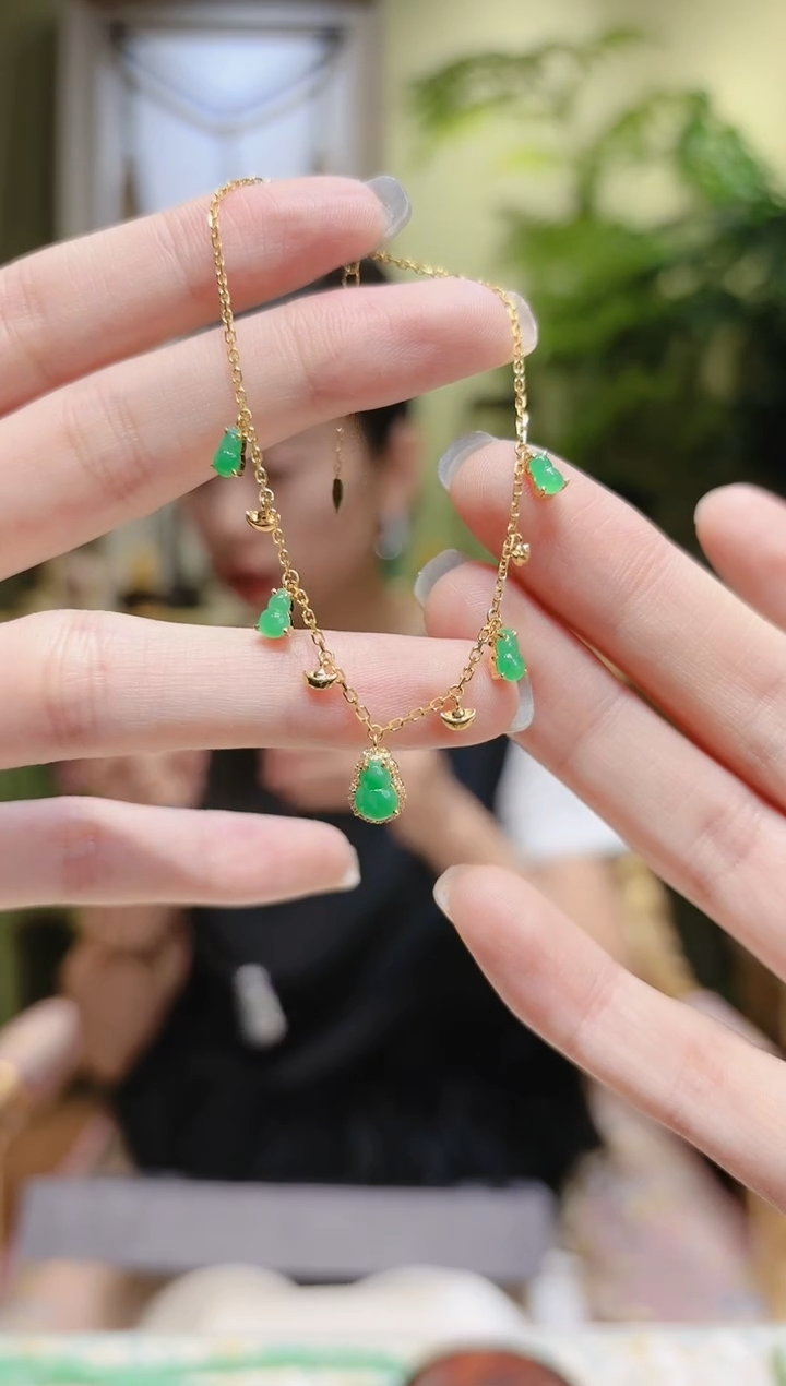 【闪购商品】翡翠手链18K金镶嵌5绿葫芦翡翠手链