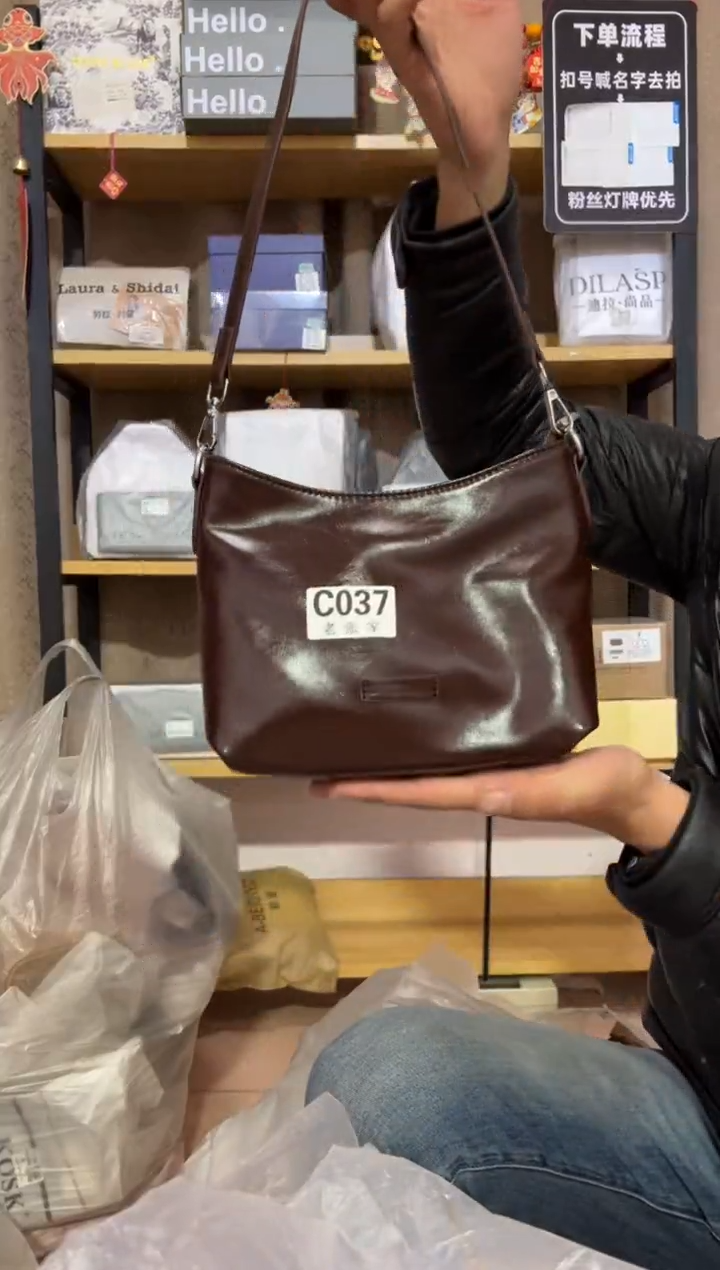 小牛剖层皮革老张家女包037