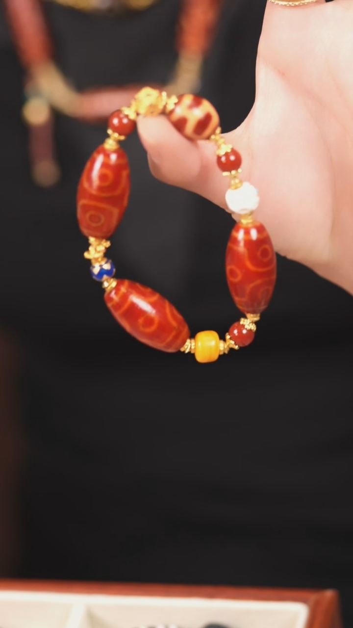 玛瑙/玉髓（覆膜）颈饰未镶嵌传世珠宝-多样性发其一