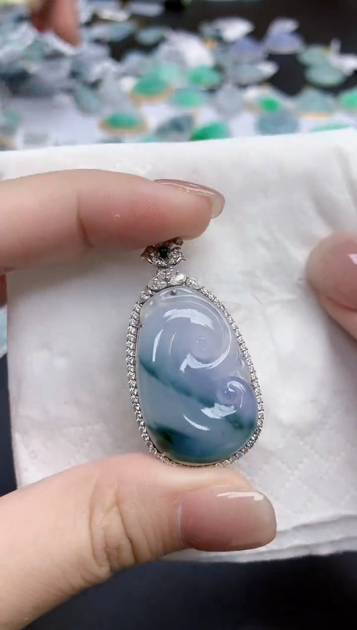 【闪购商品】翡翠颈饰18K金镶嵌天然缅甸翡翠A货