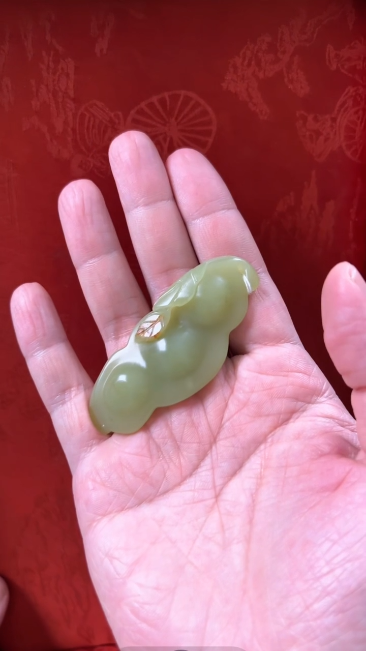 颈饰未镶嵌和田玉黄玉老熟连中三元（手感超好）
