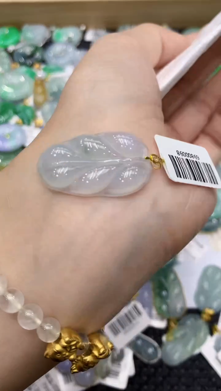翡翠18K金镶嵌颈饰 111111111111