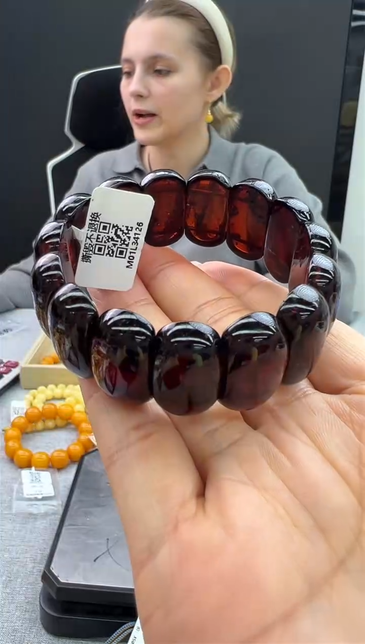 【闪购商品】琥珀颈饰未镶嵌115秒拍号