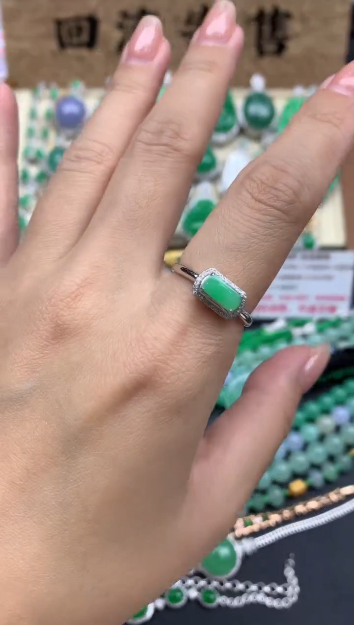 【闪购商品】翡翠戒指18K金镶嵌177-中国好珍宝