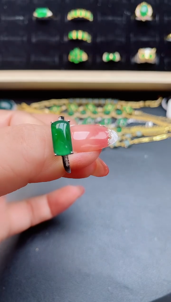 【闪购商品】翡翠戒指银S925镶嵌121122