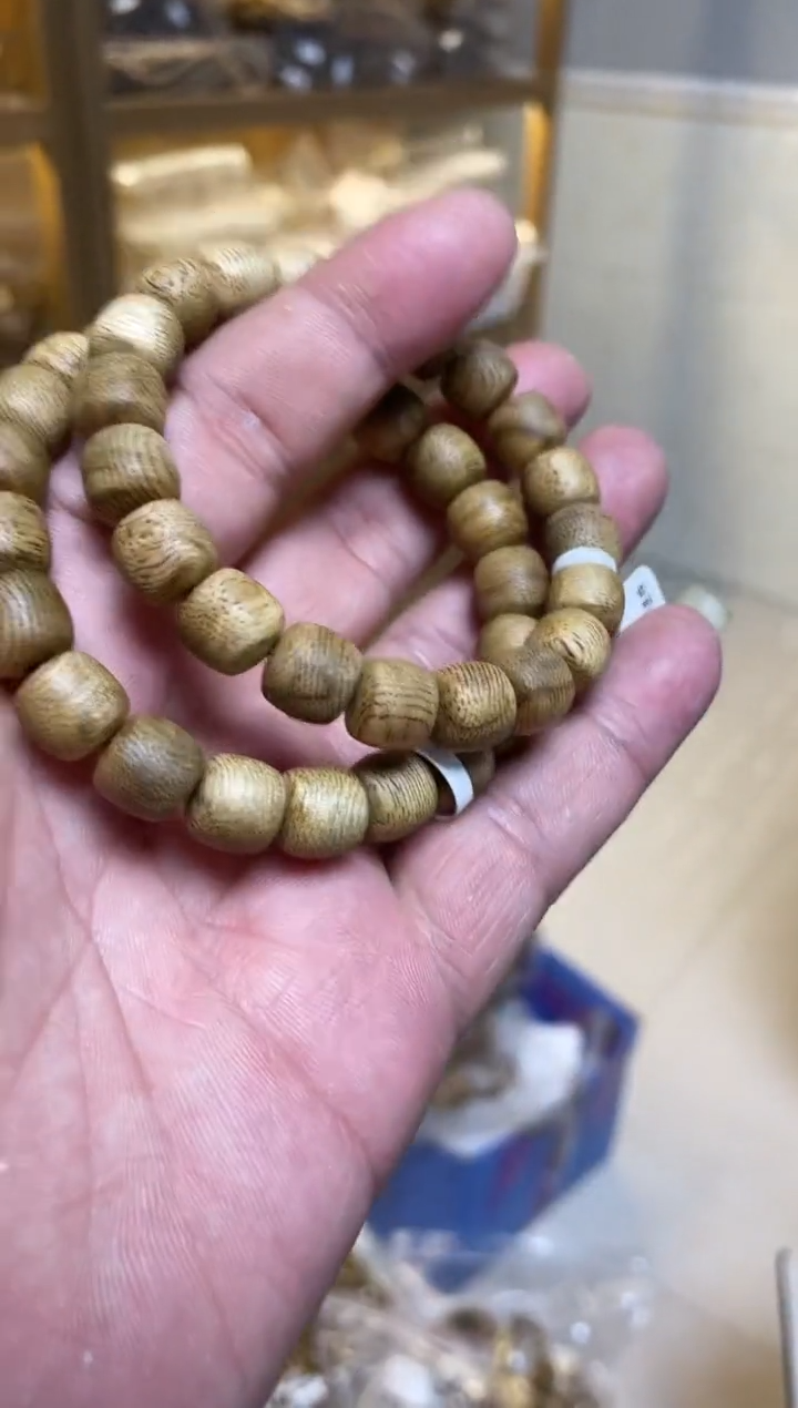 【闪购商品】沉香手串菩萨棋老型单圈1.1多样性发其一