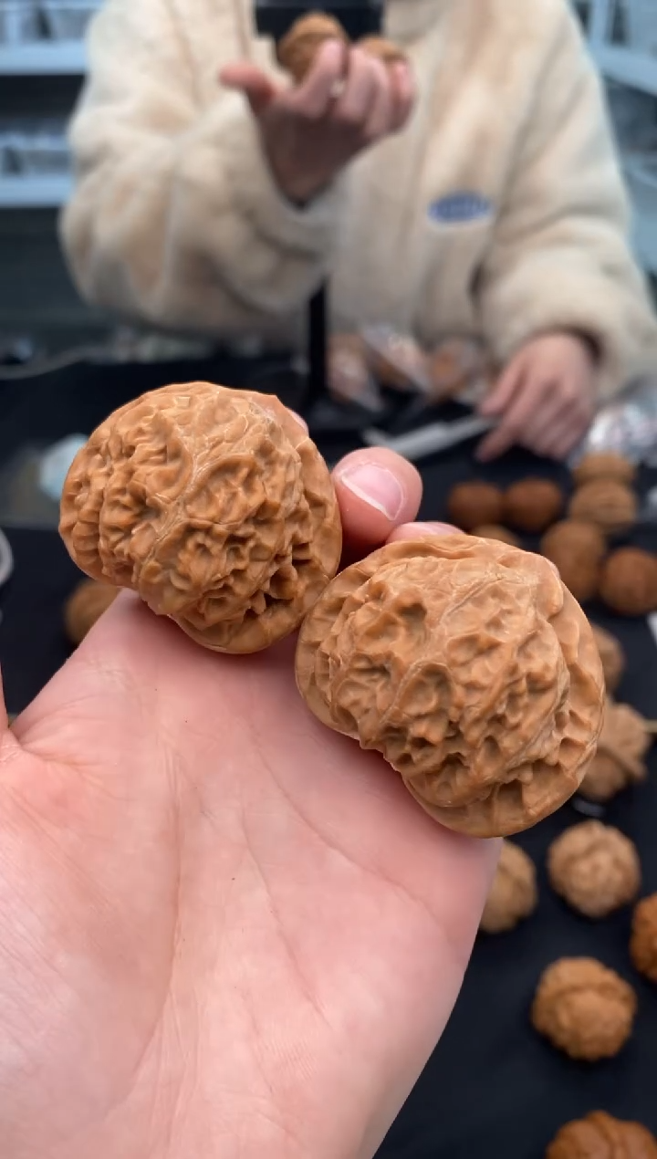 【闪购商品】文玩核桃把件宫灯43-t816