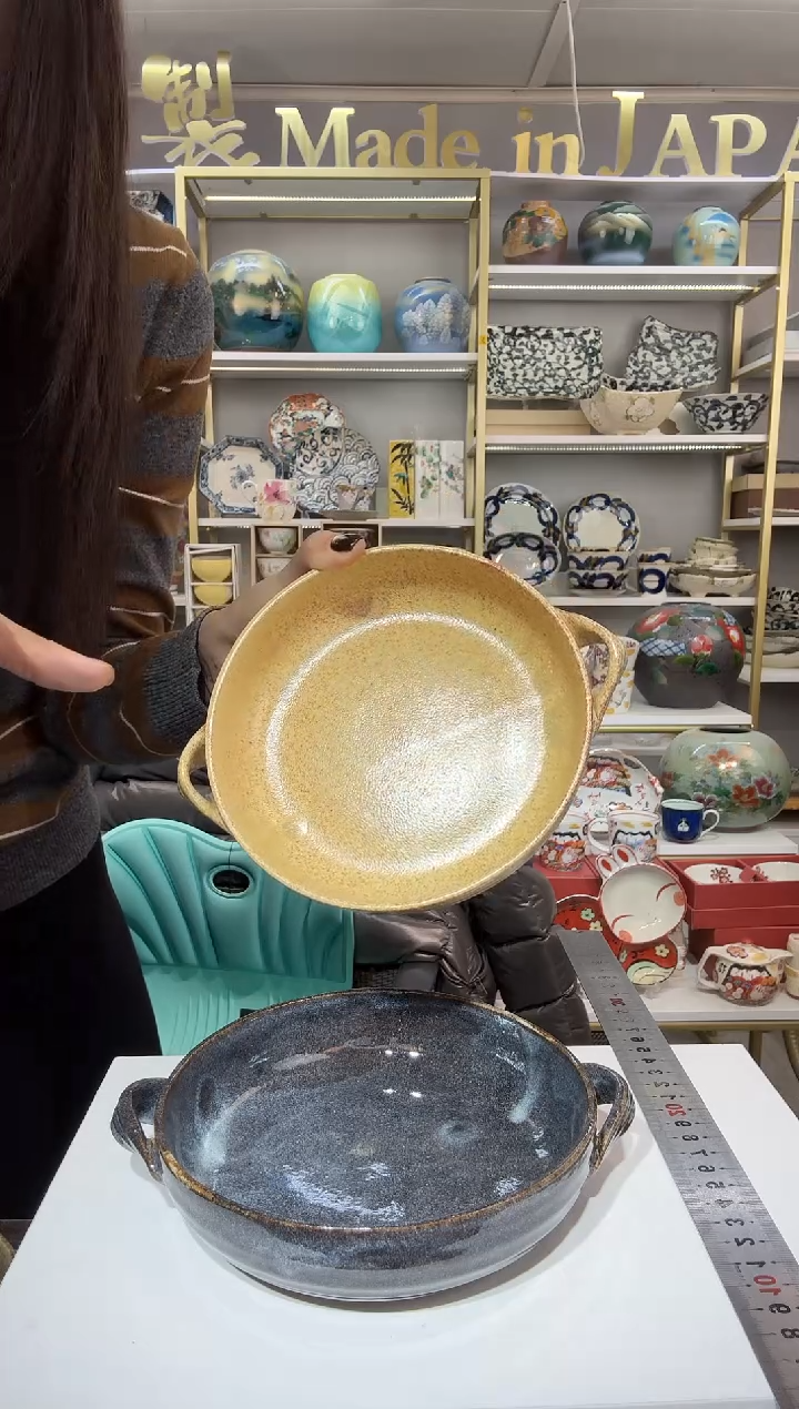 陶瓷灶师窑16cm双耳盘一只装黄色