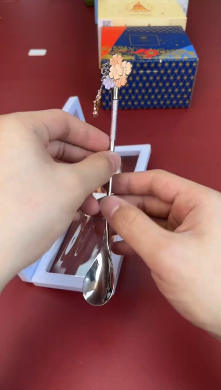 【闪购商品】瓷片新号开播全场漏@@7S4