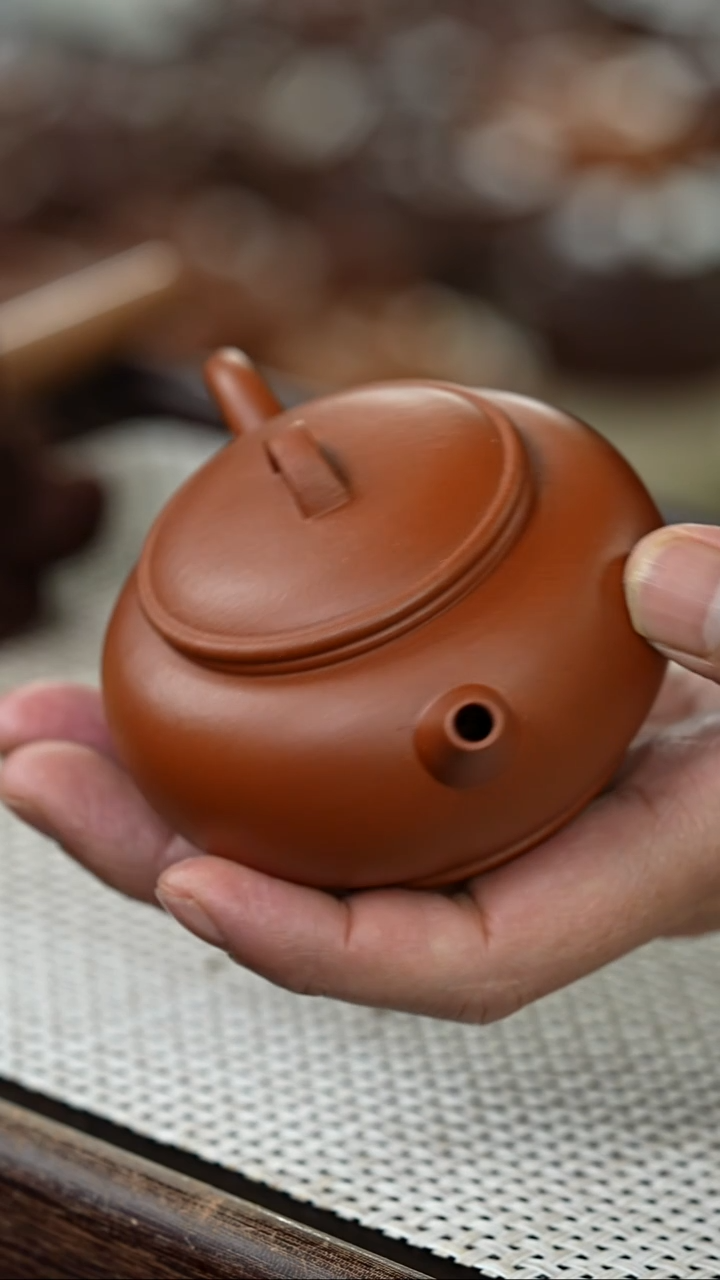 【闪购商品】紫砂其他@@AA14338张明顾泉（师承冯娟）