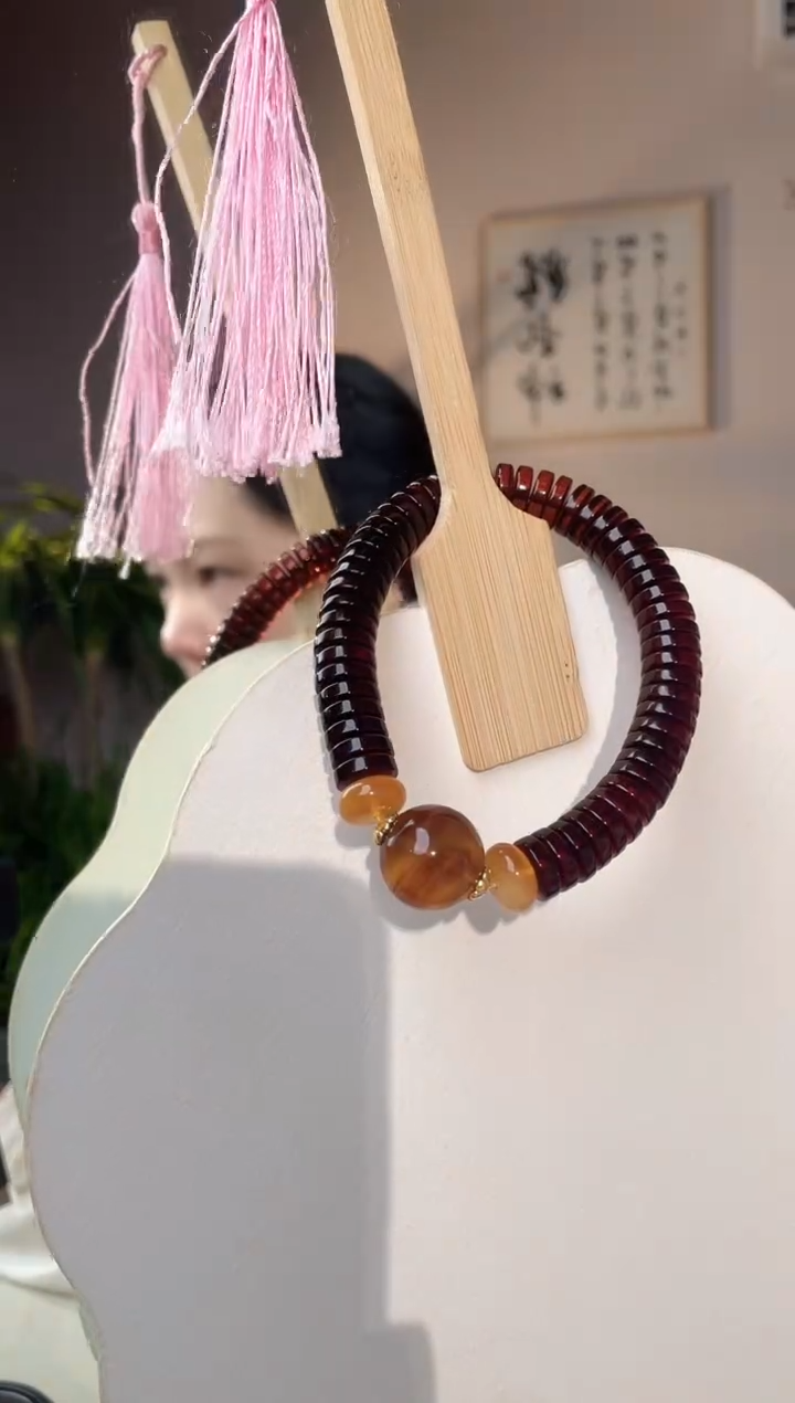 裸石琥珀未镶嵌10+  血珀直切设计款